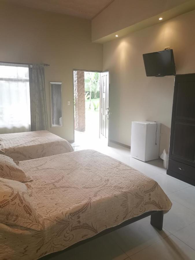 Hotel Vale'S Chiles  Екстериор снимка