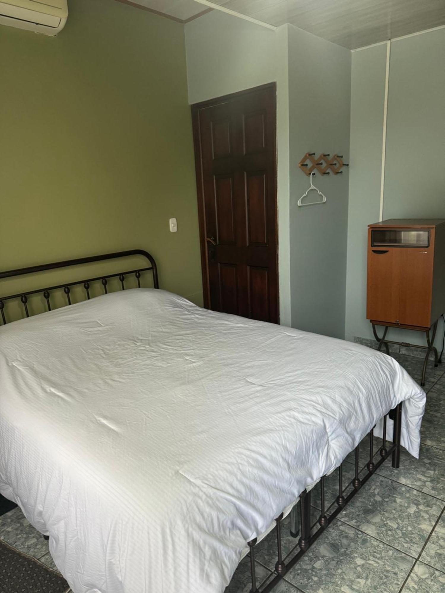 Hotel Vale'S Chiles  Екстериор снимка