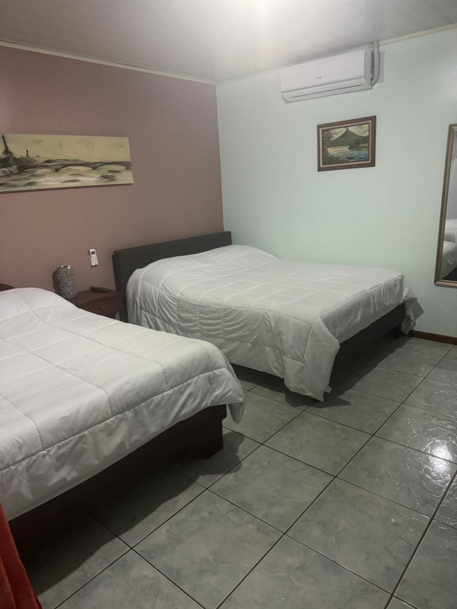 Hotel Vale'S Chiles  Екстериор снимка